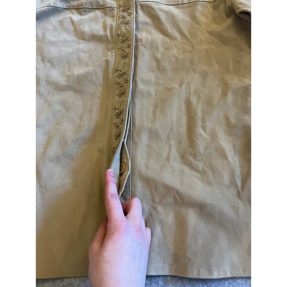 Coldwater Creek Suede Leather Jacket Women's XL Cream Embroidered Snap Button - Picture 2 of 16